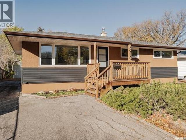 House for sale in Coronation Park, Regina