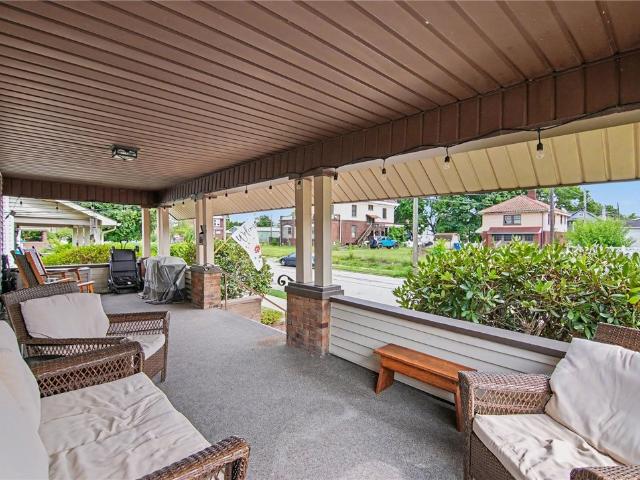House for sale in Ellwood City, Pennsylvania