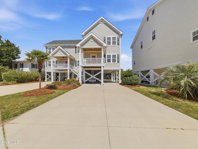 Townhouse for sale in Carolina Beach, North Carolina