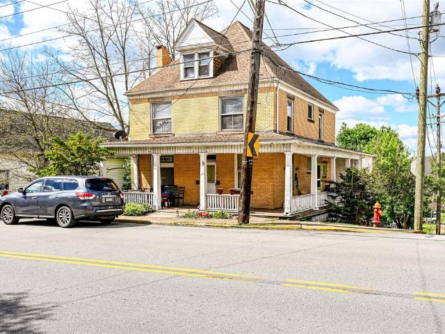 House for sale in Jeannette, Pennsylvania