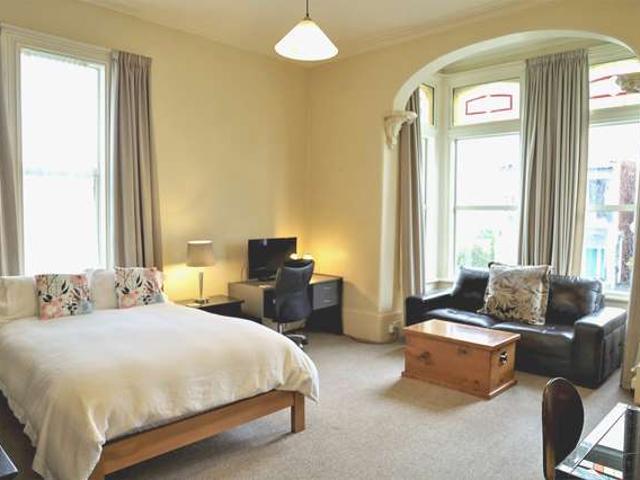 House for sale in Otakou
