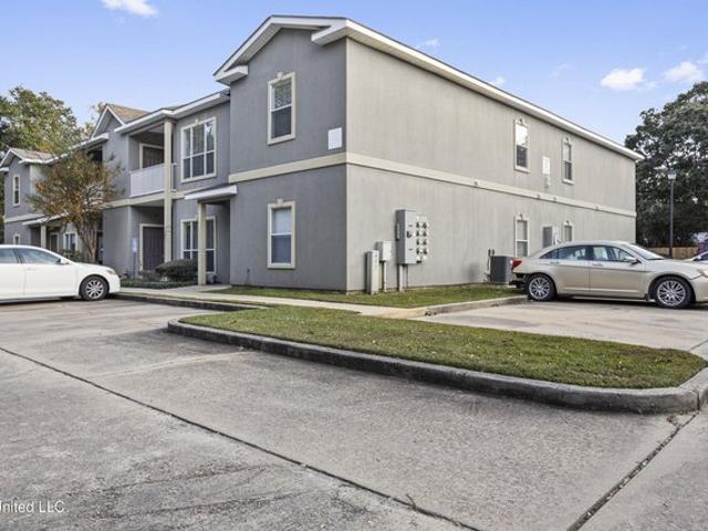 Condo for sale in Ocean Springs, Mississippi