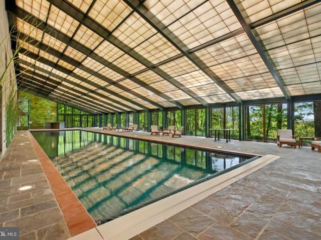 House for sale in Henryville