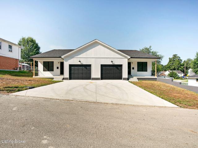 House for sale in Cecilia, Kentucky