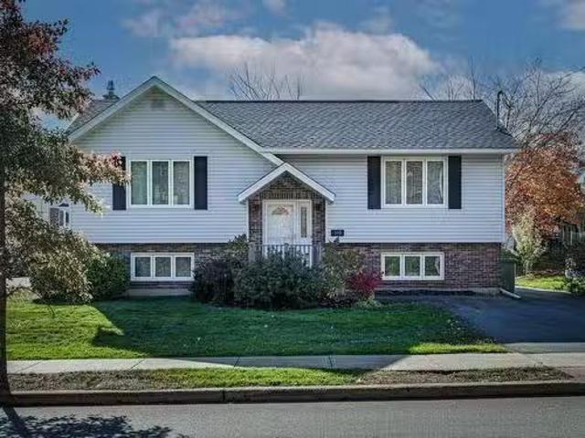 House for sale in Dartmouth, Nova Scotia