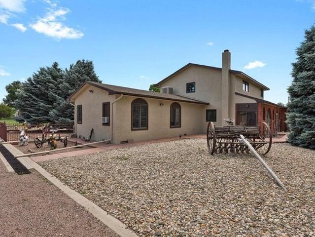 House for sale in Penrose, Fremont County