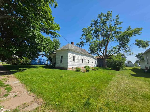 House for sale in Mahaska, Iowa
