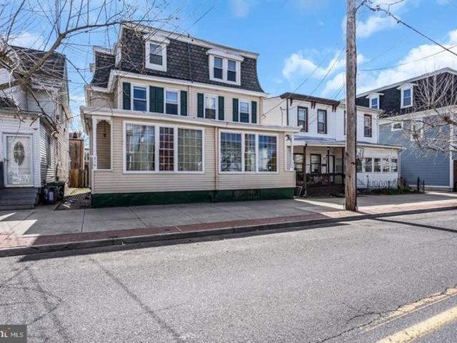 Townhouse for sale in Gloucester City, New Jersey
