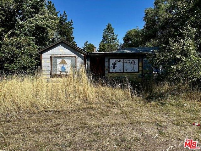 House for sale in Dorris, California