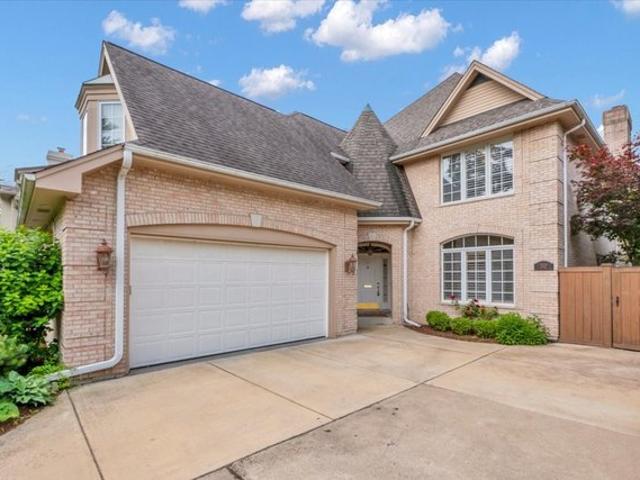 House for sale in Hinsdale, Illinois