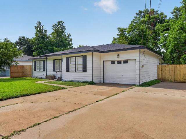 House for sale in Lake Jackson, Texas