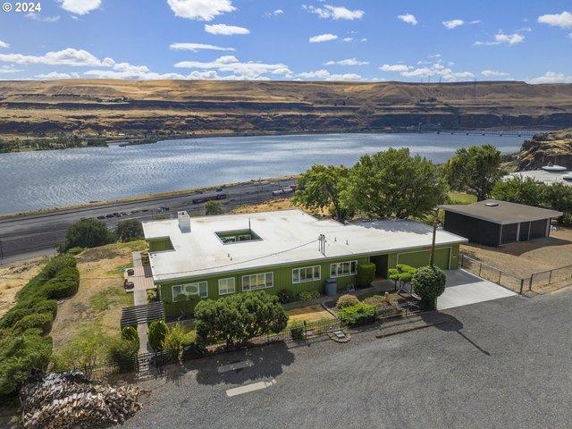 House for sale in Wishram, Washington
