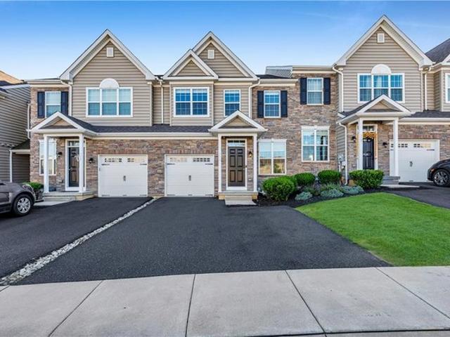 Townhouse for sale in Lehigh, Pennsylvania