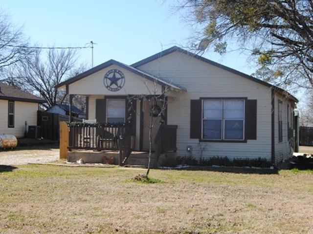 House for rent in Aubrey