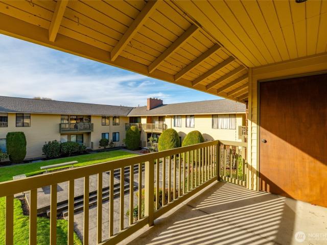 Condo for sale in Mount Vernon, Washington