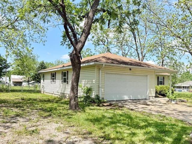 House for sale in El Dorado Springs, Missouri