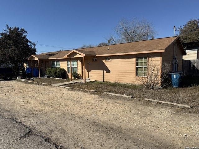 House for sale in Three Rivers, Texas
