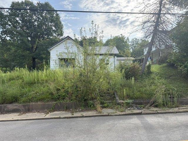 House for sale in Crooksville, Perry County