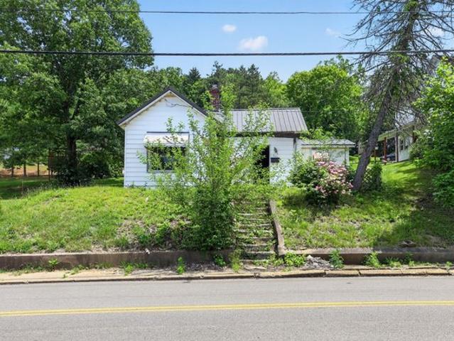House for sale in Crooksville, Ohio