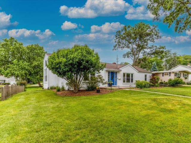 House for sale in Wheaton, Illinois
