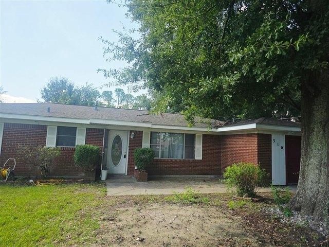 House for sale in Sulphur, Calcasieu Parish
