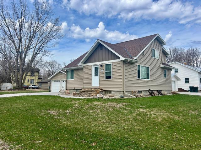 House for sale in Sibley, Minnesota