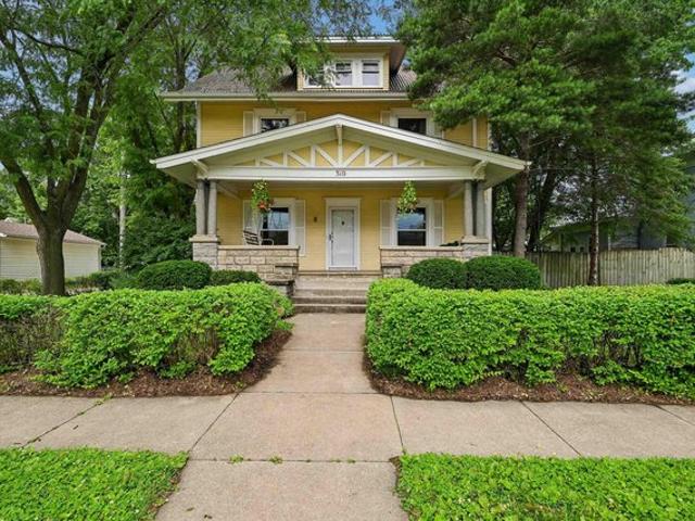 House for sale in Waverly, Iowa