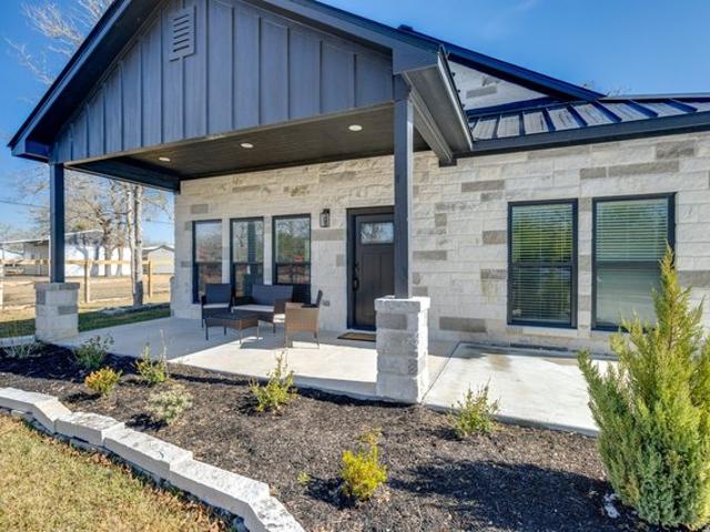 House for sale in Somerville, Texas