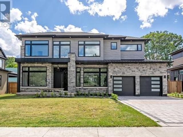 House for sale in Burlington, Ontario