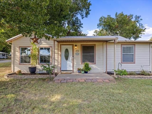House for sale in Hood, Texas