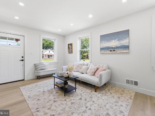 House for sale in Deepwater, New Jersey
