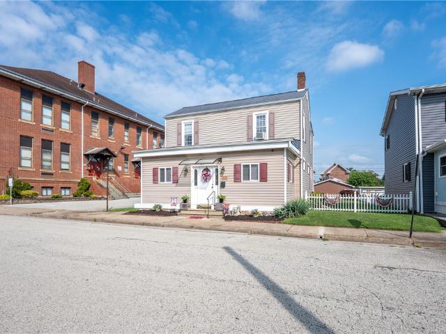 House for sale in Latrobe, Pennsylvania