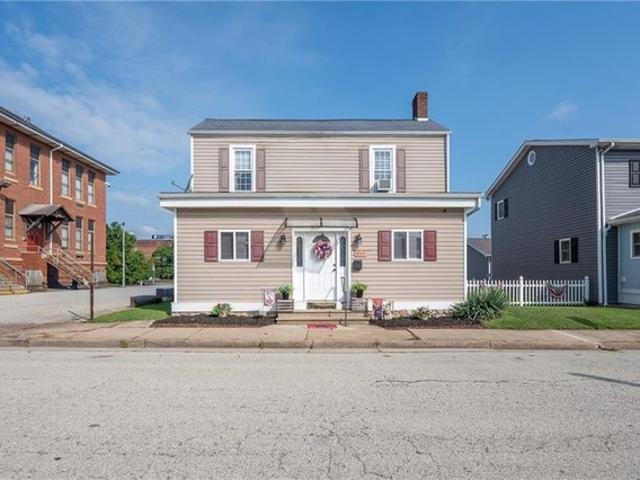 House for sale in Latrobe, Pennsylvania