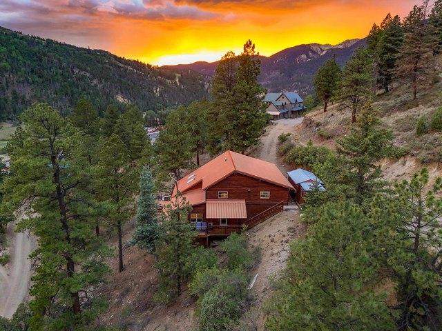 House for sale in Red River, New Mexico