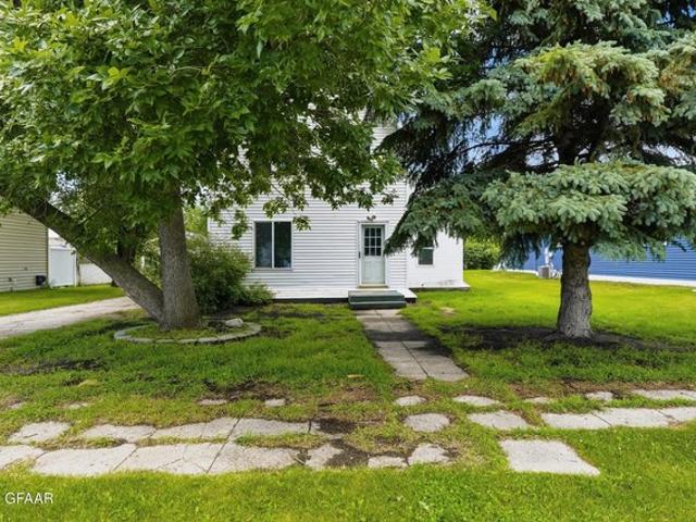 House for sale in Larimore, North Dakota