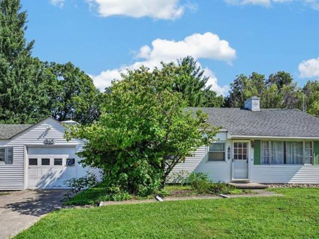 House for sale in Aurora, Indiana