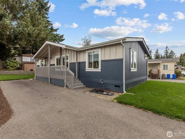 House for sale in Black Diamond, Washington
