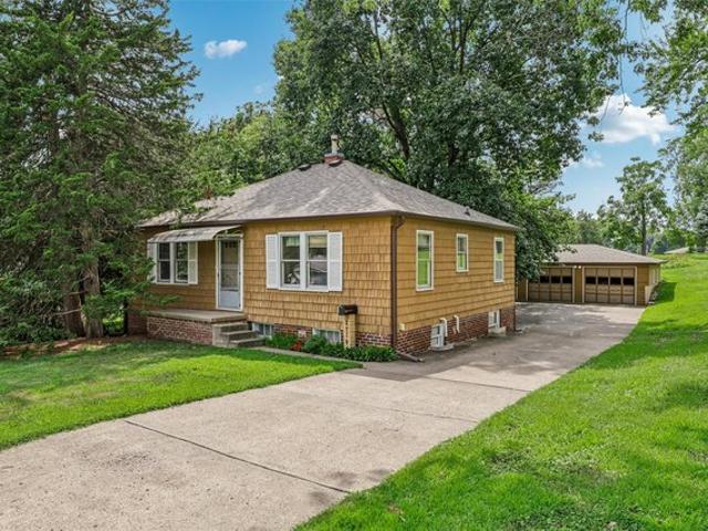 House for sale in Urbandale, Iowa