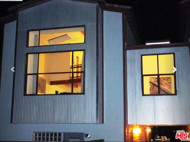 Townhouse for sale in Oakland, California