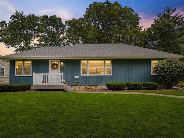 House for sale in Cedar Falls, Black Hawk County