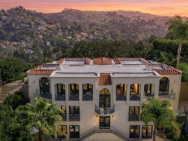 House for sale in Sherman Oaks Neighborhood Council District, Beverly Hills