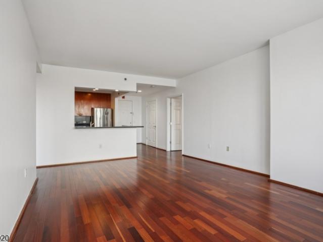 Condo for sale in Edgewater, New Jersey