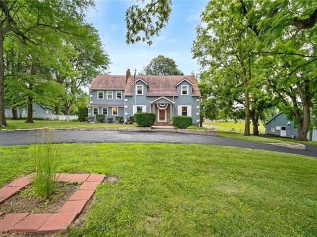 House for sale in Des Moines, Iowa