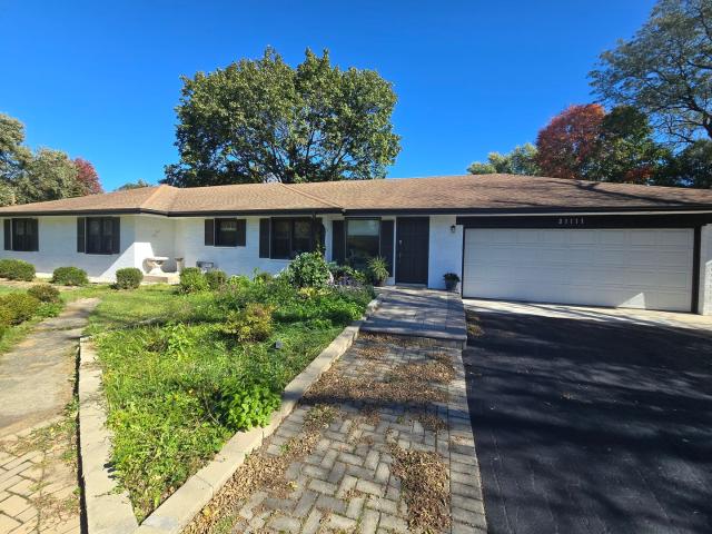 House for sale in Green Oaks, Lake County