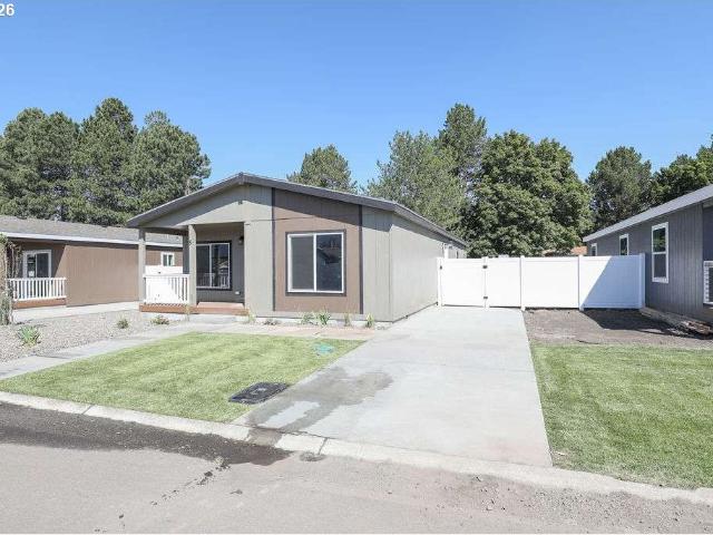 House for sale in Oregonia