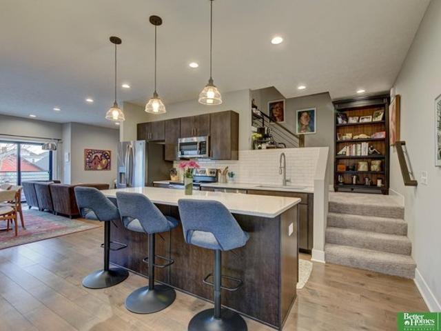 Townhouse for sale in Omaha, Douglas County