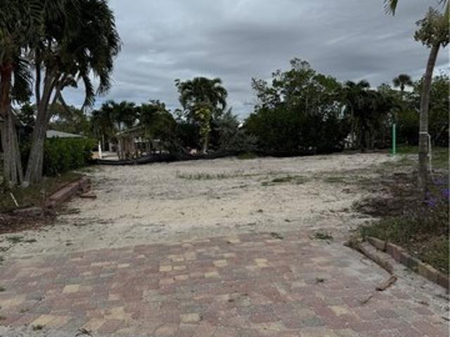 Land for sale in Fort Myers Beach, Florida