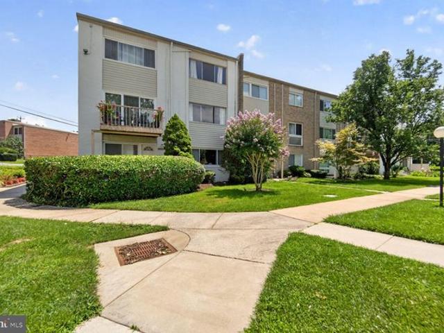 Condo for sale in Kensington, Maryland