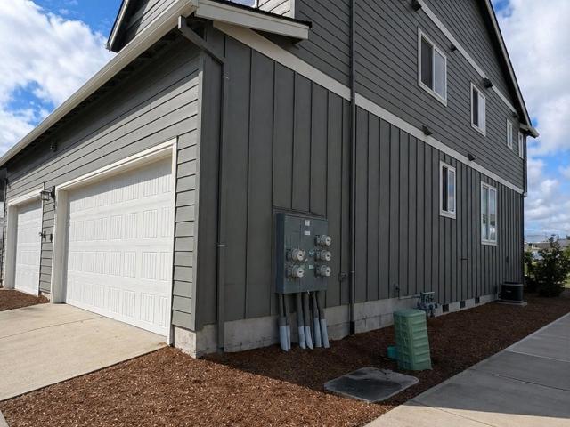 Condo for sale in Oregonia