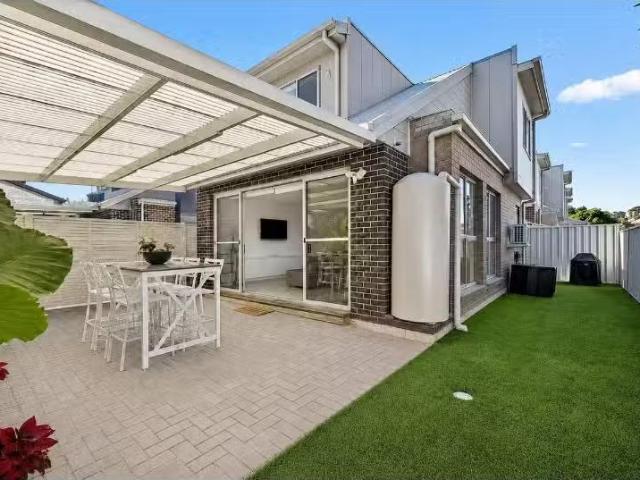 Condo for rent in Sydney, New South Wales